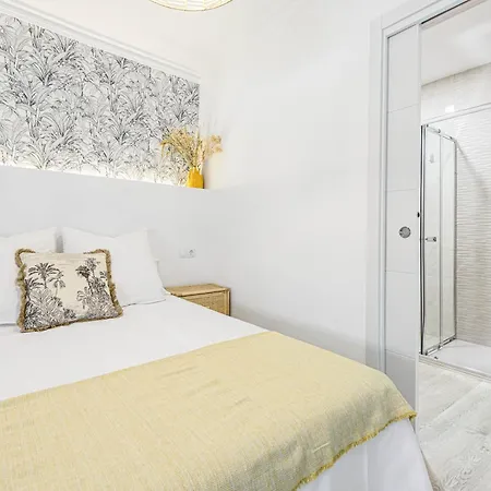 Lovely Diego Vergara City Center Malaga Exterior photo